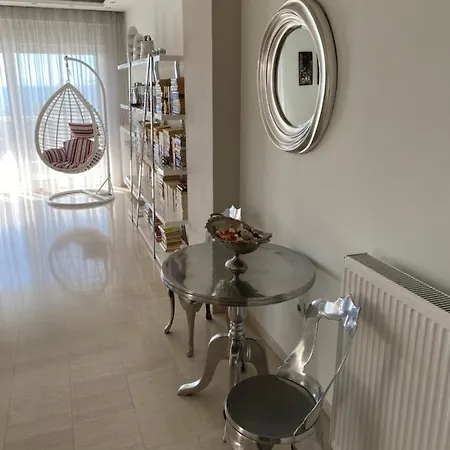 Classy Seaside With Amazing View * Thessaloníki