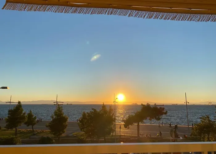 Apartamento Classy Seaside With Amazing View