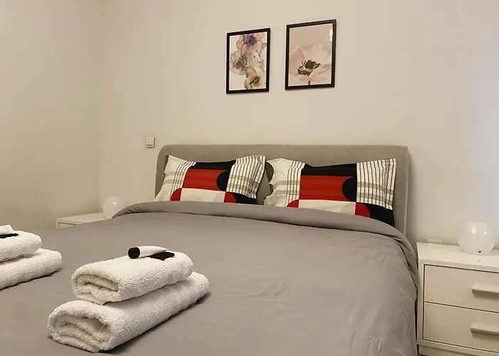 Classy Seaside With Amazing View