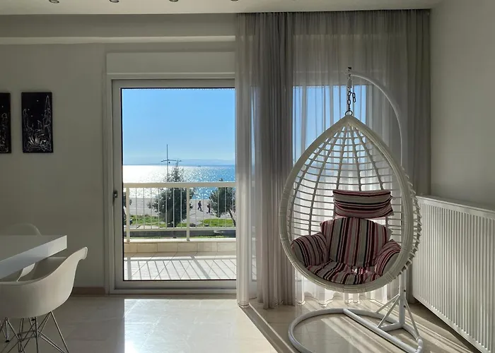 Classy Seaside With Amazing View