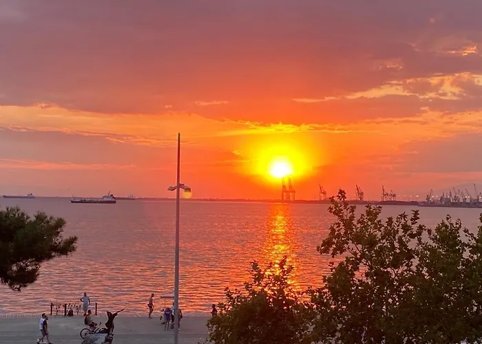 Classy Seaside With Amazing View דירה *